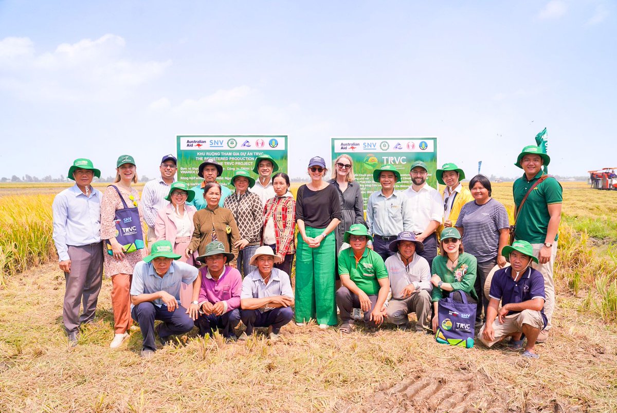 The #Mekong is the lifeblood of #SoutheastAsia, but it is also one of the most climate vulnerable regions in the world. Today I saw and heard first-hand how 🇦🇺funding is making a difference in 🇻🇳 including through the Mekong-Australia Partnership. 1/4
