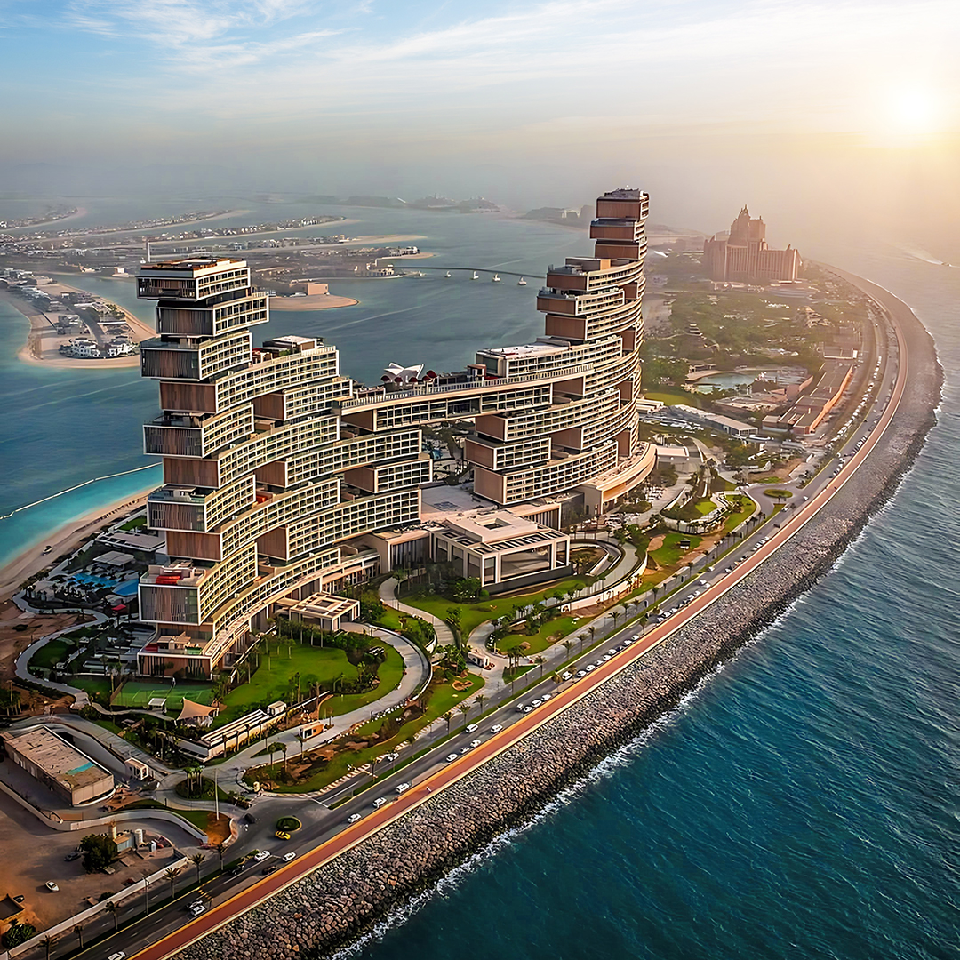 Luxury meets the sea in breathtaking style at Dubai's newest landmark, Atlantis The Royal. 🌊👑 📸 @World_Walkerz