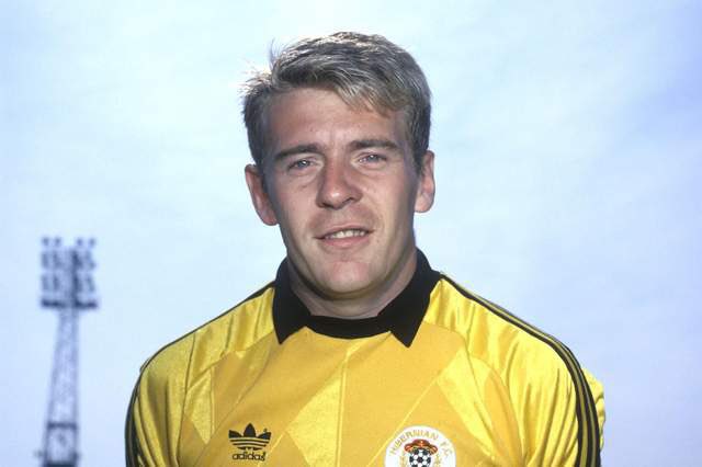 voltasport's tweet photo. 🙏🏻 6️⃣0️⃣ Andy #Goram 
Cumpliría 60 años el histórico portero de la selección de Escocia que participó en los Mundiales de 1986 y 1990, así como en las Eurocopas de 1992 y 1996, toda su carrera en clubes la realizó en Gran Bretaña, entre Escocia e Inglaterra. https://t.co/FnCxESAkjP