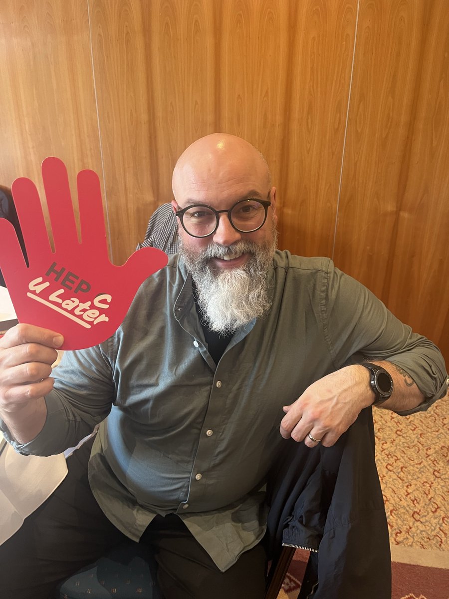 Here’s Mark Prescott, Clinical Lead for @OneRecBucks @Inclusion_NHS which achieved #HepC micro-elimination in 2023, showing his support for #HepCULater 

More here on micro-elimination 👉 orlo.uk/dd5RN

#WeAreNHS