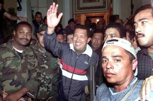 Derrota de golpe de Estado al Comandante Hugo Chávez hace 22 años impulsó a la Revolución Bolivariana en #Venezuela y Nuestra América. Fortaleza mostrada por la alianza cívico-militar propinó duro revés a pretensiones imperialistas de destruir proceso bolivariano y chavista.