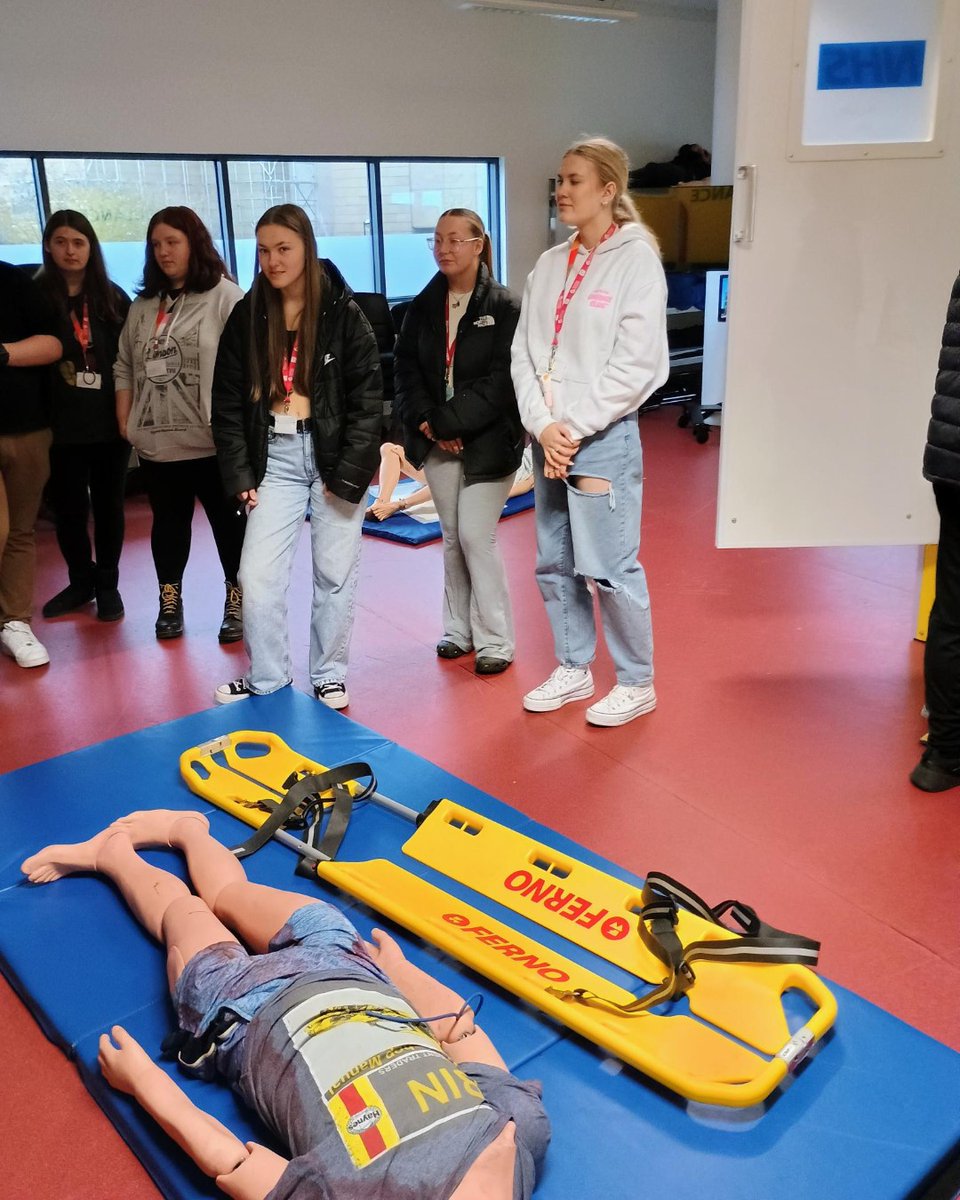 🧑‍⚕️ Our Sixth Form students visited the University of Huddersfield for a bespoke health care taster day. The taster sessions provided knowledge about a variety of health care careers. Study A Levels with us: orlo.uk/tdXsc