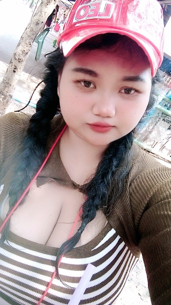 Tann2003's tweet photo. หาเพื่อนเล่นน้ำค้าา มา รับหน่อยยย555🥰🥺 https://t.co/tK60pKNwl6