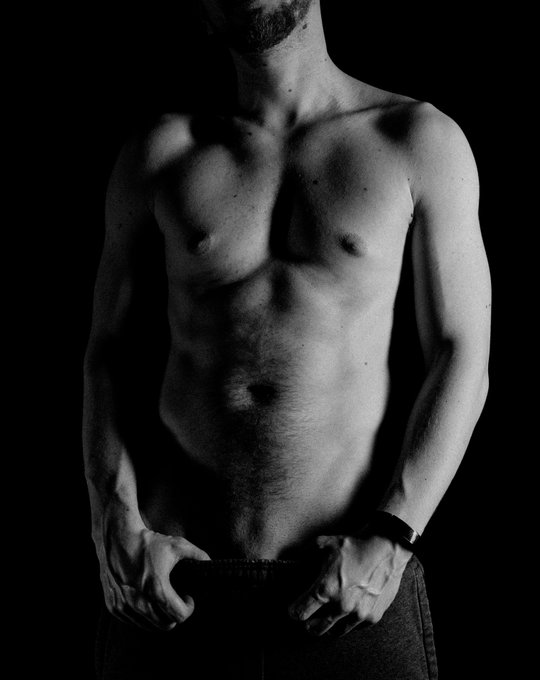 May I help you with that? 😏 https://t.co/SJmWxRWg8V