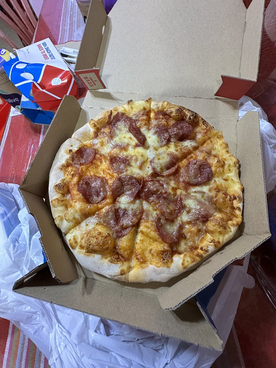 prettyfro's tweet photo. @DominosMY check out this pizza quality I've just received from one of your outlet in Sandakan. Check your DM for more photos and receipt details.  Are you all trying to cut cost with the cheese and ingredients? https://t.co/xgt6iHUIRN