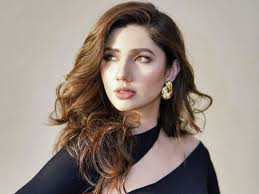 we do give clout to classless/talentless individuals while this woman has had class, how she speaks & conducts her self & is meticulous in +ve branding of 🇵🇰at various  forums. her work in Pak is solid , she has never been out to chase international it was organic
#MahiraKhan