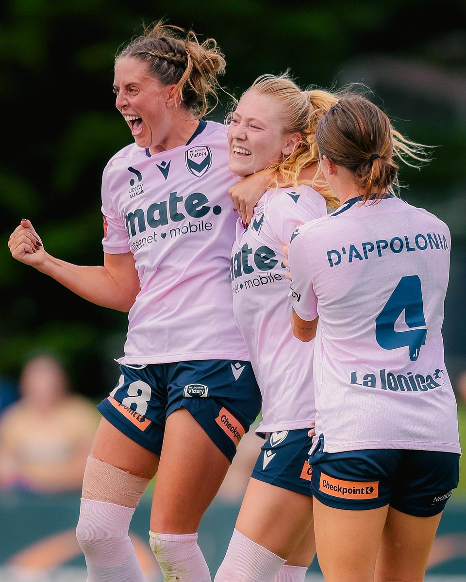 Goodnight, Melbourne 💤

WE CAN'T WAIT TO SEE YOU TOMORROW!!!

🎟️ mvf.club/alwef