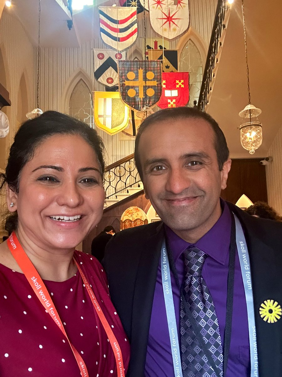 Catching up with @rajpanjabi at #SkollWF ! Grateful that he uses his platforms at @lastmilehealth @PMIgov @WhiteHouse @SkollFoundation to make reforms for women in the #healthworkforce especially #proCHWs driven by the health equity & justice agenda. Thanks 🙏 @womeninGH