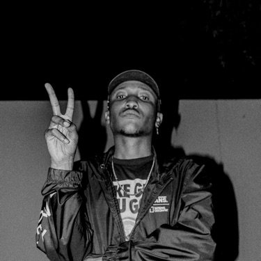 RealSihleIV's tweet photo. Mount Rushmore of SA Hiphop Production is
Tweezy
Ruff
Makwa
Lunatik

Do you agree? https://t.co/fMnbPVe2kd
