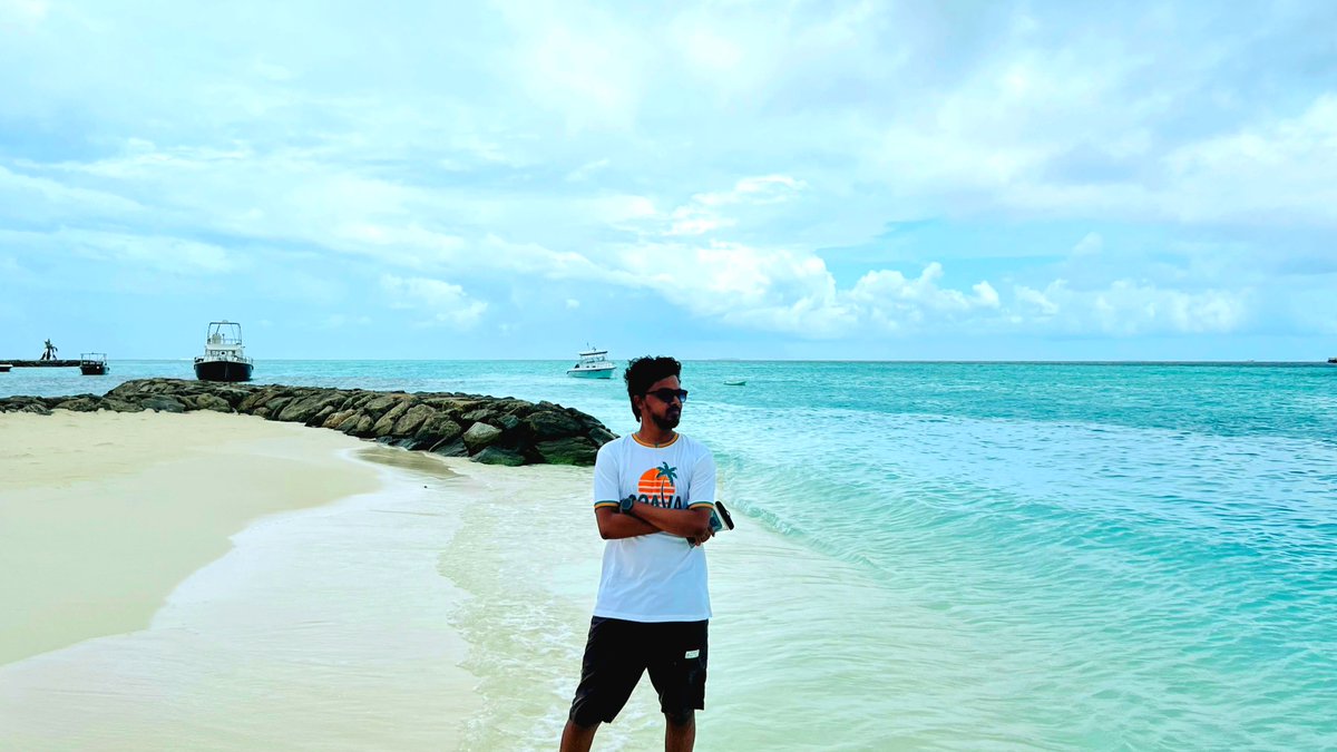 Fulidhoo Island, #Maldives 🌊 - still holding the crown for my favorite escape 📷 #islandlife #ParadiseFound