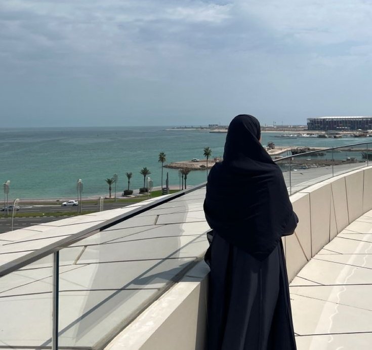 #مجموعة_الخواطر  #خواطر_من_القلب 
وتاتيك الأشياء من تلقاء نفسها مترادفه
حينما تسلمها لله بقلب صادق مؤمن
 لا يعرف 
اليأس ابداً قلبك 
لان هناك أمل يقترب منك ويحتويك بشغف .أقوى بكثير من ذاااك اليأس.. #خواطر_وأقلام