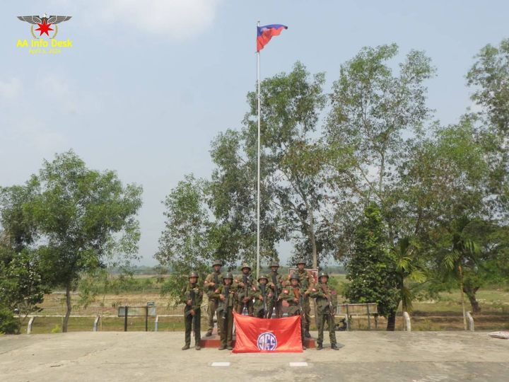 စစ်ကောင်စီ၏ ကြိမ်ချောင်းဗျူဟာကို AA အပြီးသတ်သိမ်းပိုက်
#Mizzima
#ပြည်တွင်းသတင်း
#ရခိုင်ပြည်နယ်
#AA
Website Link >> bur.mizzima.com/2024/04/13/201…