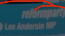 Lee Anderson spells his name wrong on his campaign leaflet. Makes a video of it with Lee Andersin MP for all to see his 30p Lee stupidity. Don’t RT we wouldn’t want Reform UK‘s only living MP to get embarrassed.