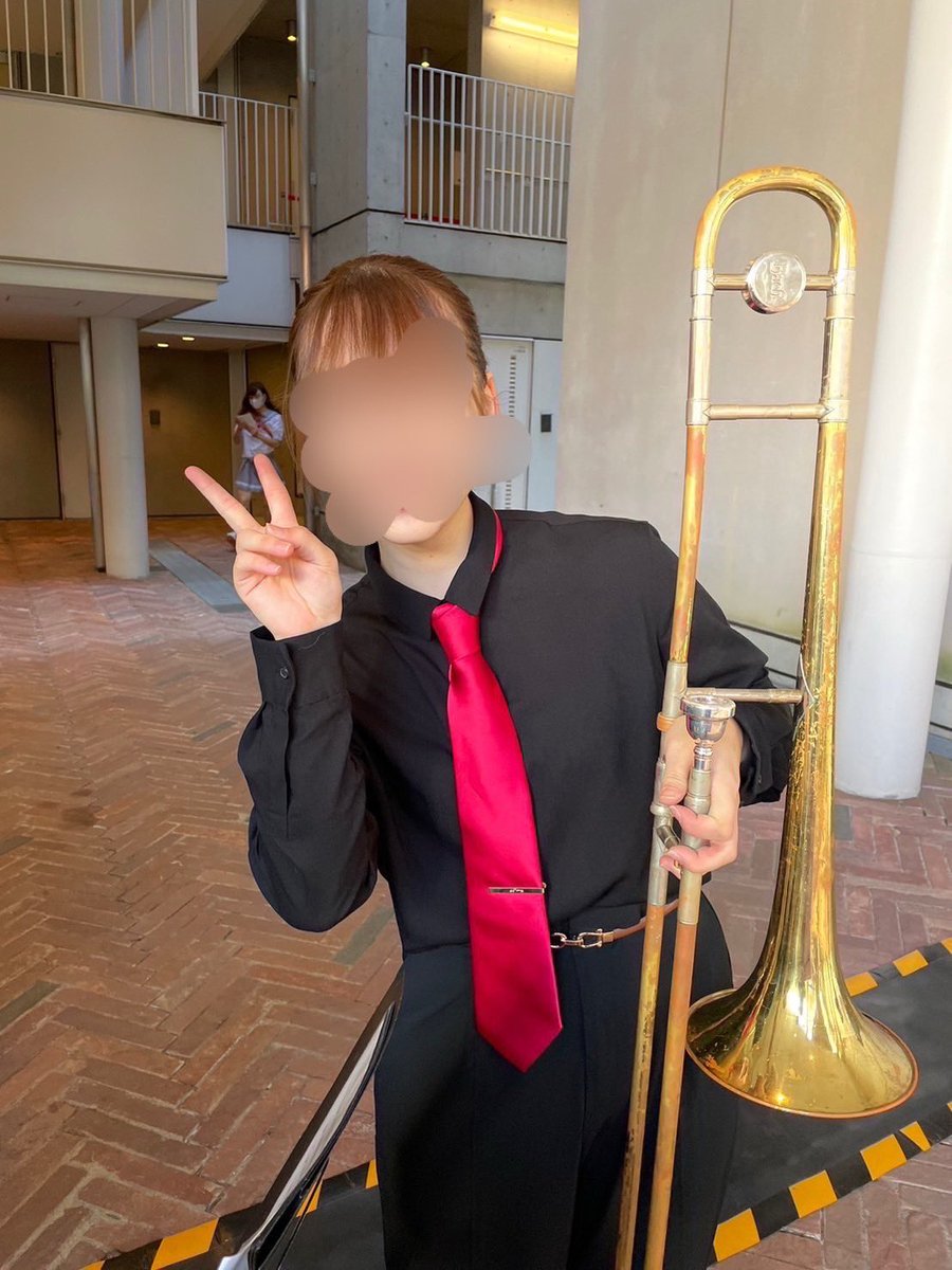 【パート紹介Day3】
パートリーダー(2枚目右)の元、和気あいあいとやってます。皆でトロンボーンを吹こう!
初心者大歓迎！！！！