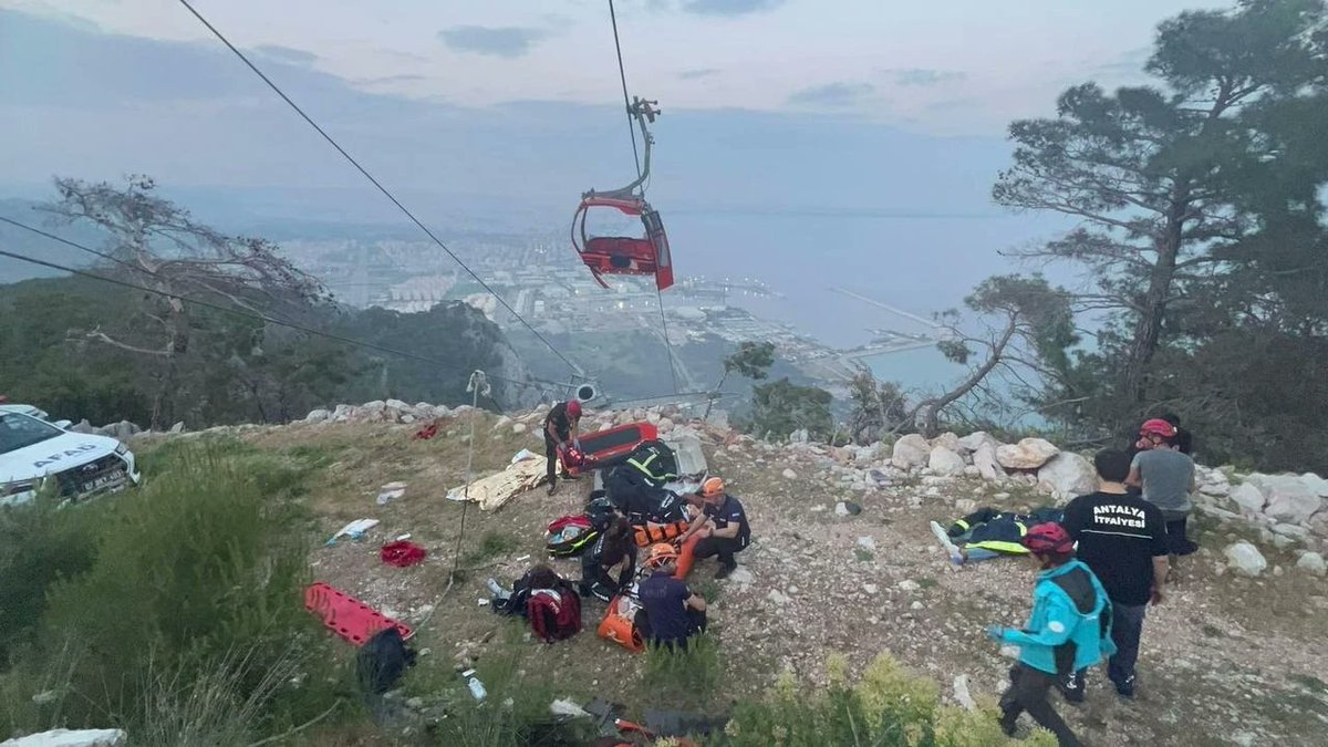 TMMOB Makina Mühendisleri Odası Antalya Şube Başkanı Prof. Dr. İbrahim Atmaca'dan teleferik kazası açıklaması: 'Kazanın yaşandığı tesisin ruhsatlandırma sonrası yapılması gereken yıllık periyodik kontrolleri Odamız tarafından gerçekleşmedi ve Odamıza böyle bir talep gelmedi.'