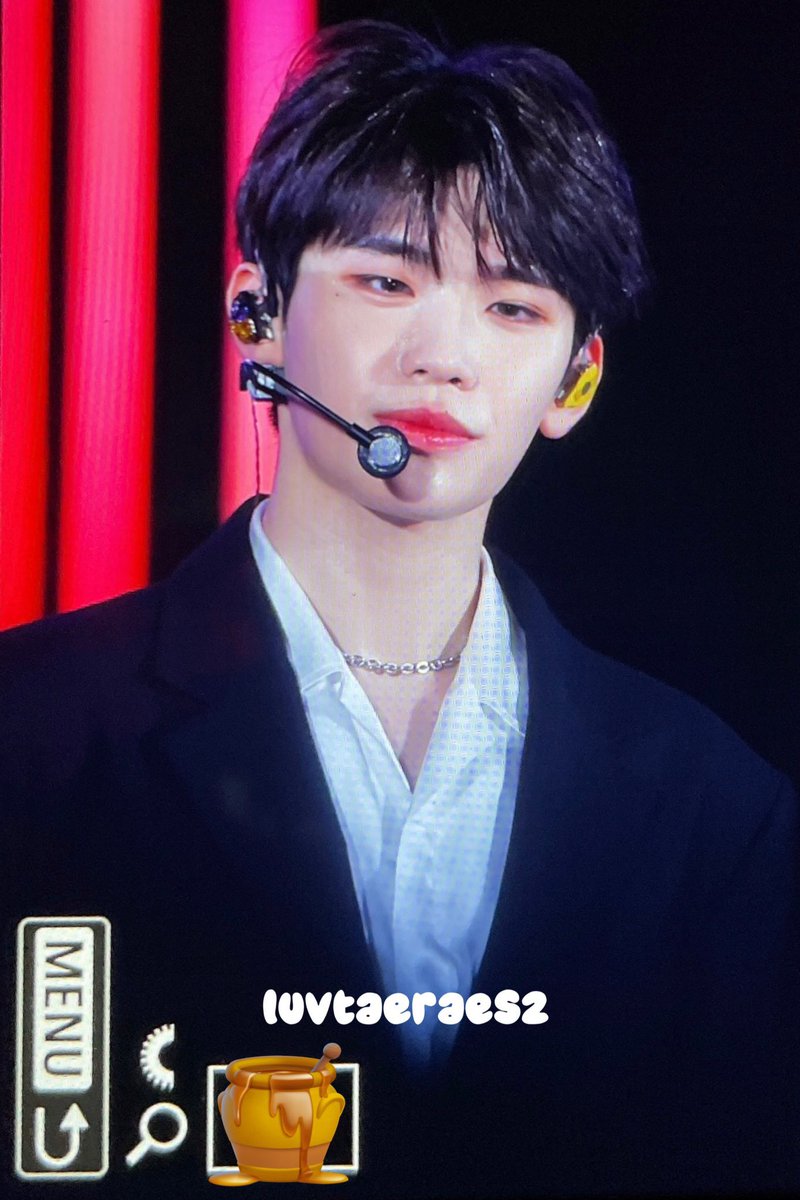 FINALLY A TAERAE PREVIEW 😭😭 HE LOOKS SO GORGEOUS WTF??? 😭😭
