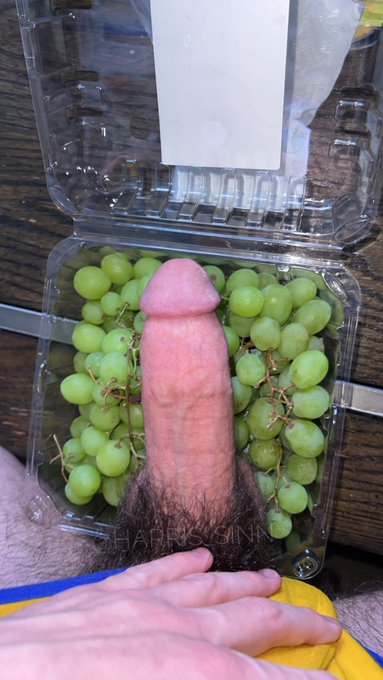 Watch Harrison Todd's leaked NSFW photo on TwXstars