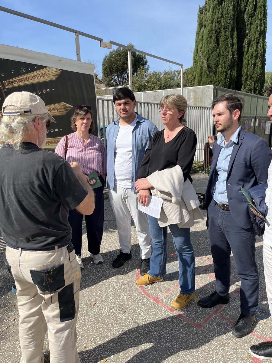 De retour dans mon quartier d’enfance aux Moulins à Nice pour faire campagne auprès de @CarolineRooseEU, @kessaciamine1 et @RachelSavP à la rencontre des acteurs associatifs 🌻 Le 9 juin on vote Marie Toussaint 🇪🇺 #Europeennes2024