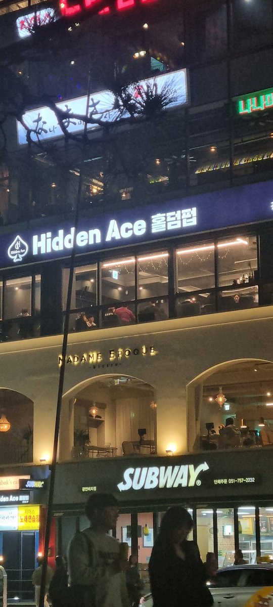 gabs; ♣️🇧🇷 tweet media