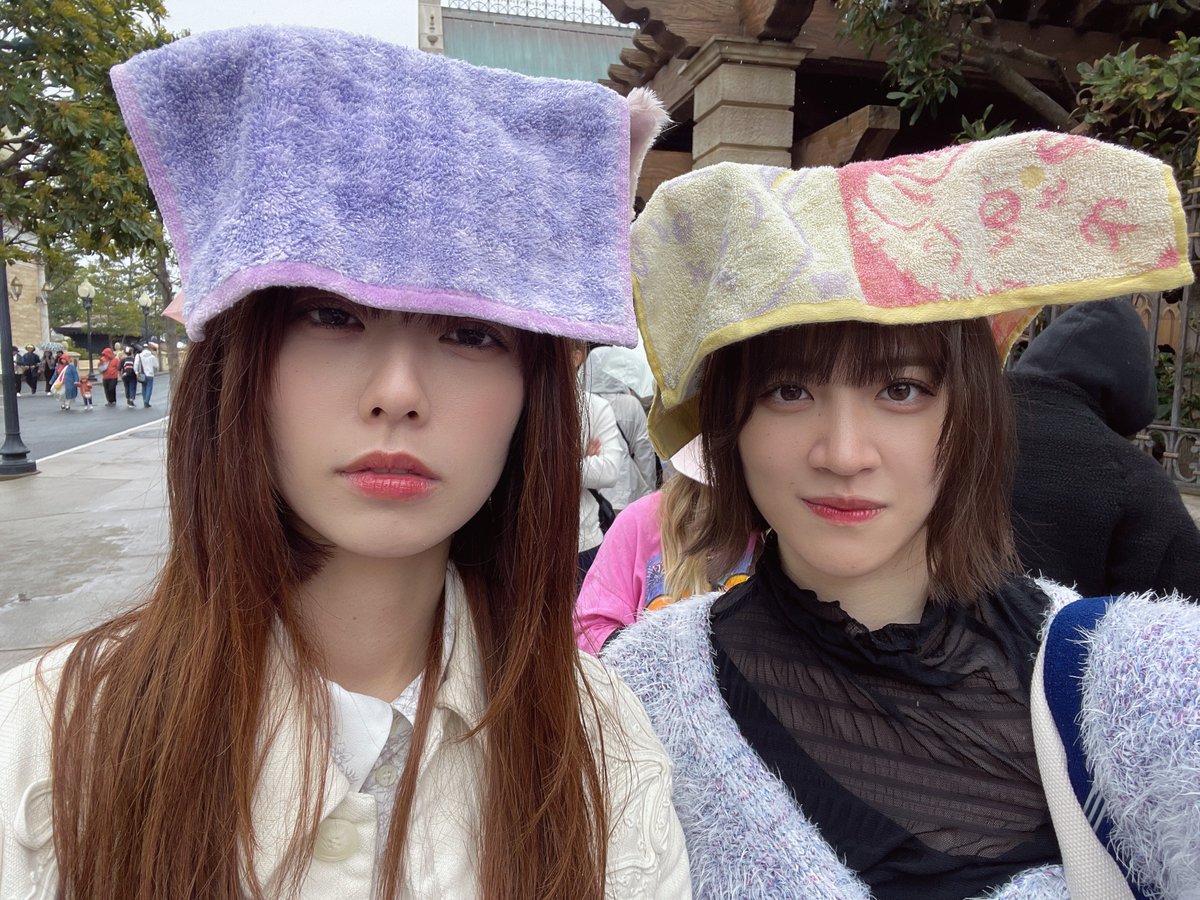 177__shimo719's tweet photo. 2年前。
AKB48 Award Member of tha Yearのベストムードメーカー賞の景品
ディズニーペアチケットやっと使いました‼️

お相手はもちろんこの方！小田えりなさん☀️
たくさん乗り物乗って、絶叫系は腕掴み合いながらキャーキャー叫んで、食べて歩いて喋って写真撮って最高に楽しい1日でした😌💕 https://t.co/mxEPhcZolm