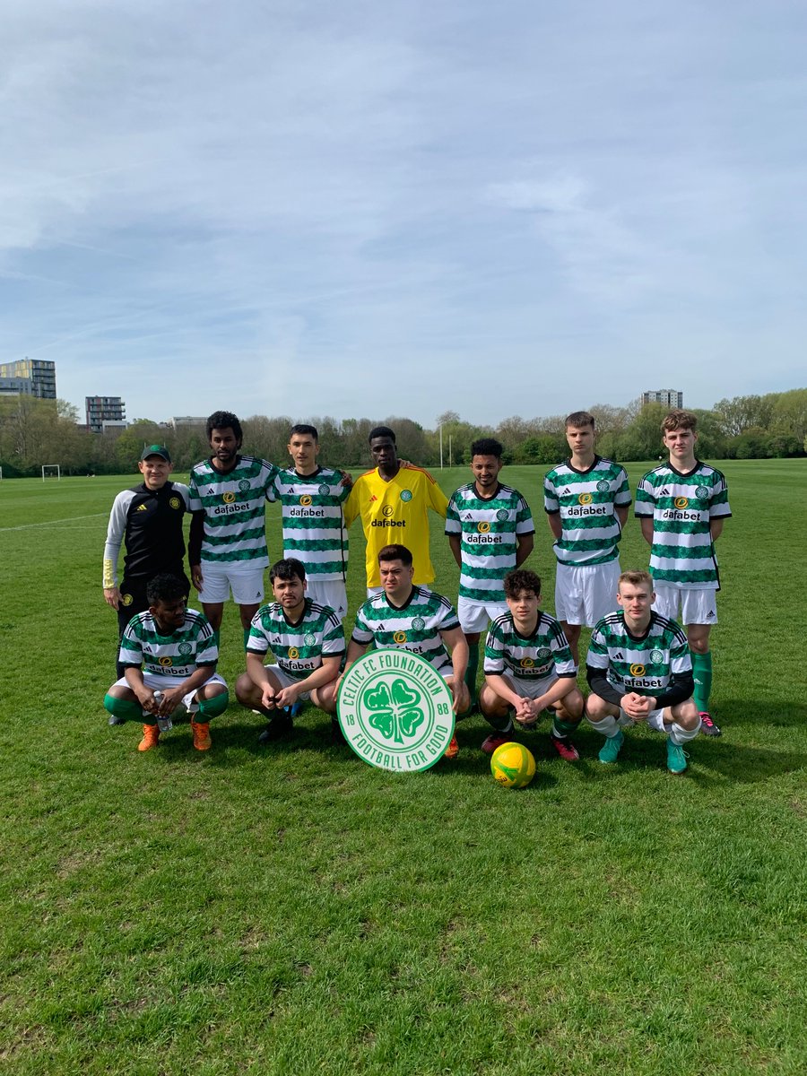 The team from our refugee support programme in #Hackney getting to wear the hoops for the first time in the Community Cup tournament with @hackneycouncil today. First 11-a-side tournament so some challenges ahead but great to see the team develop.