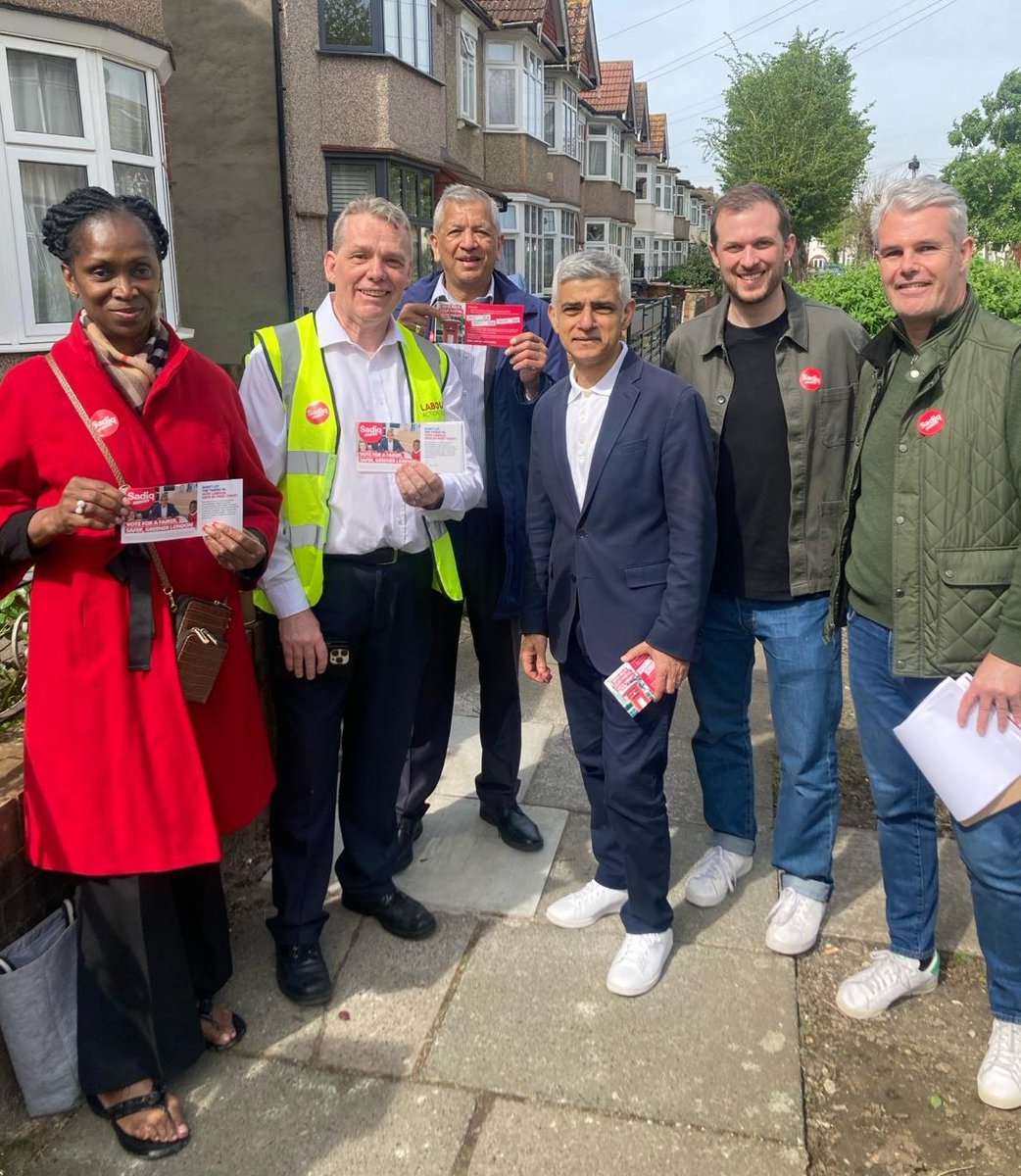 Sadiq Khan tweet media