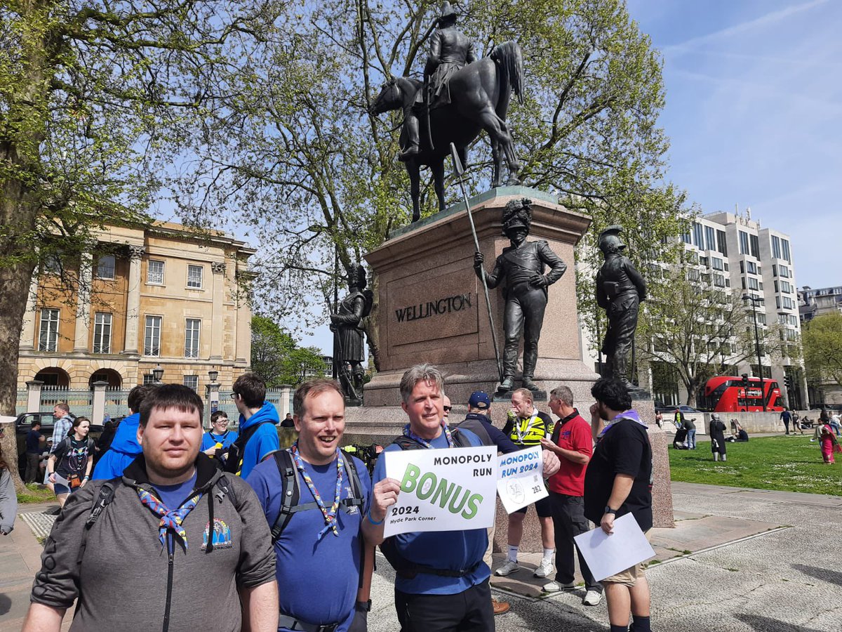 adric_warth's tweet photo. @monopoly_run #mr24xbox #team282 #HydeParkCorner https://t.co/yLaMqyHkCw