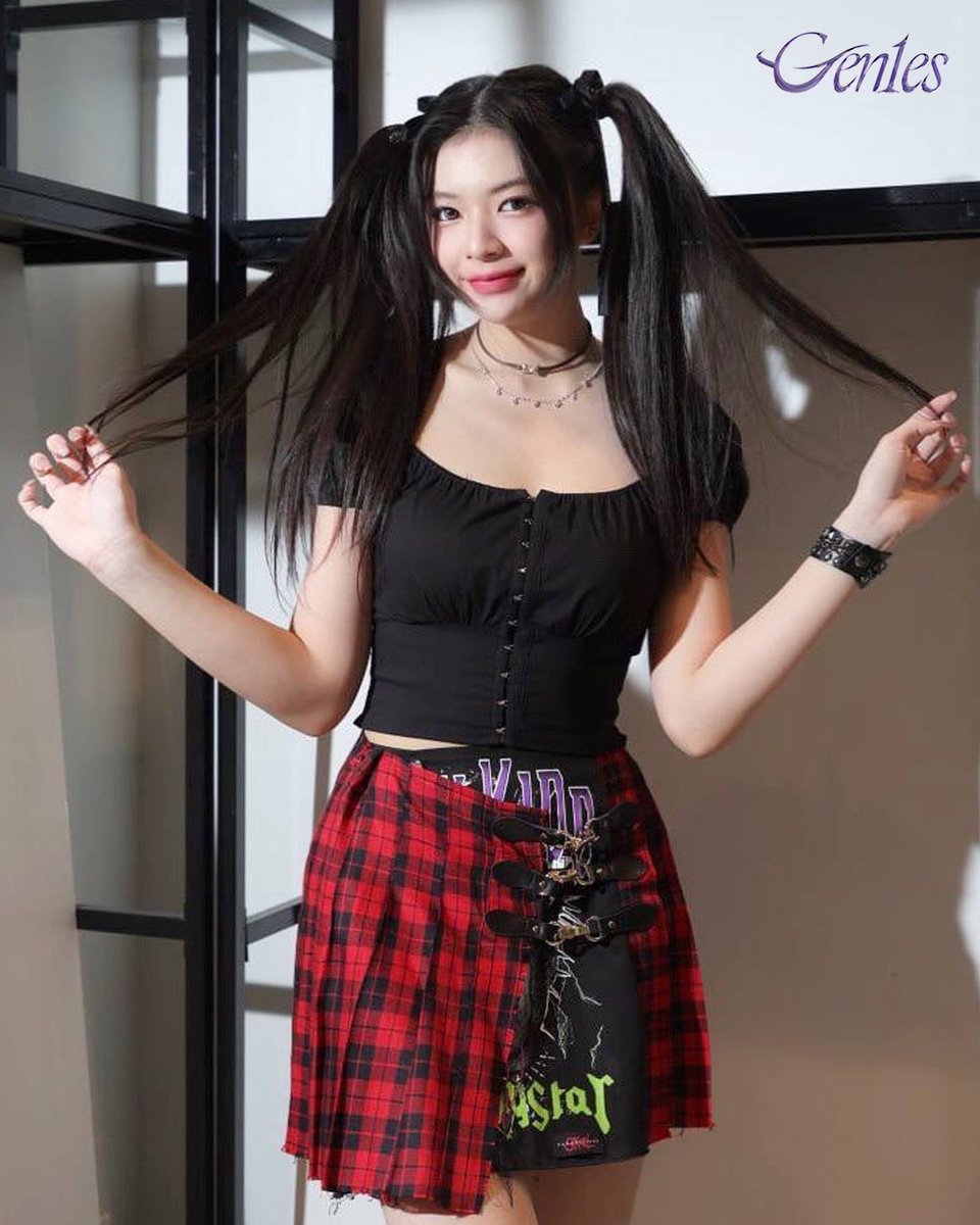 Behind the stage 🧚🏻‍♀️✨

#SiamParagonxGen1es #Elyn 
#WaterFestival2024xGen1es