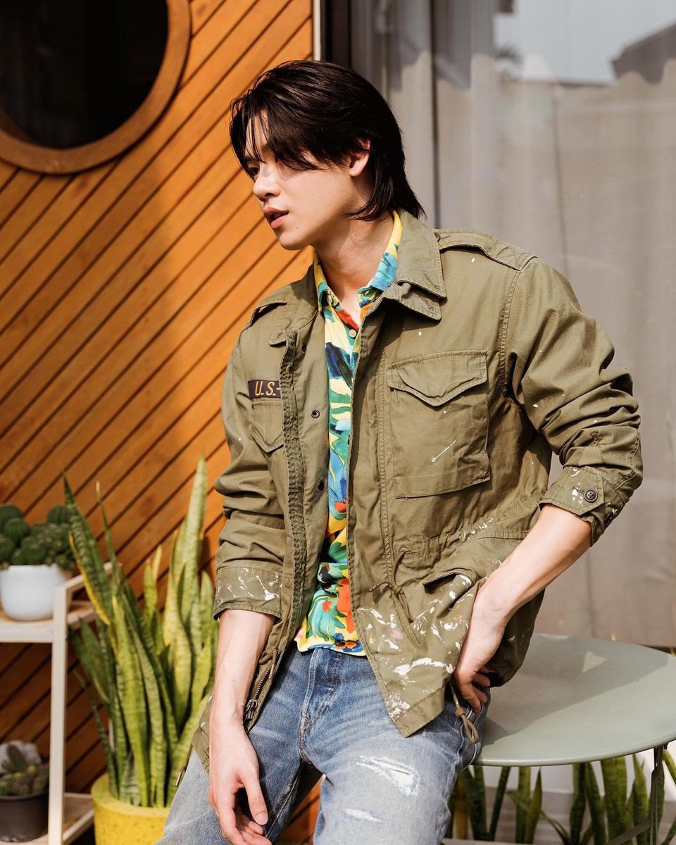 TheoryofYinWar's tweet photo. IG yinyin_anw 

มุมไหนก็หล่อเกินเรื่อง 🫠🫠🫠

#PoloRalphLauren #PoloRLStyle
#หยิ่นวอร์ #yinyin_anw @yinyin_anw https://t.co/ZoTzbNaJ1x