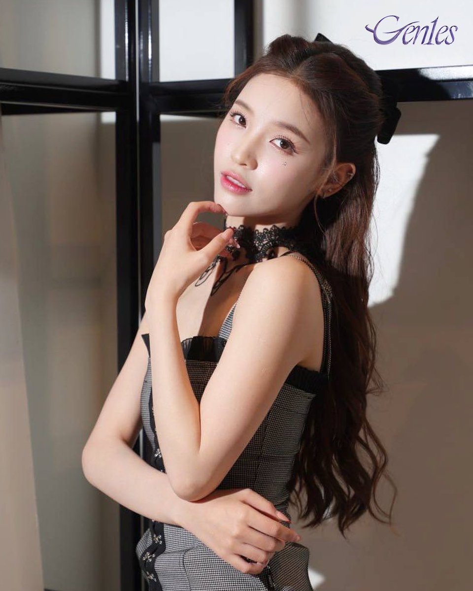 Behind the stage 🧚🏻‍♀️✨

#SiamParagonxGen1es #Xueyao 
#WaterFestival2024xGen1es