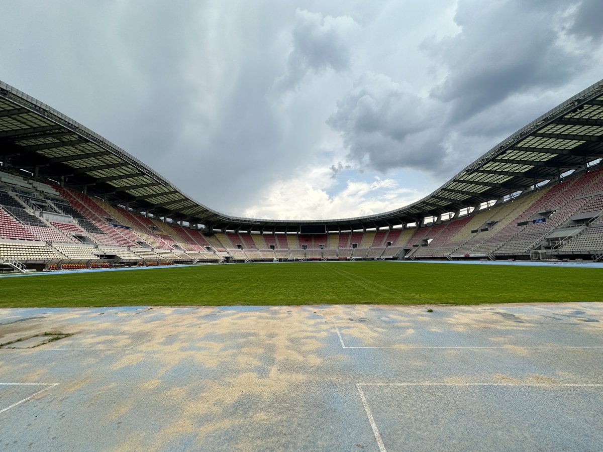 fmishov's tweet photo. #FCVardar are set to return tomorrow at the Toshe Proeski national arena (or formerly known as Gradski) after a three-year absence. 🏟️
The Skopje-based club last played a league match in the 🇲🇰 First Football League back in 2021 although the Red and Blacks faced... 🔴⚫️ #Вардар https://t.co/cqxxdQStH1