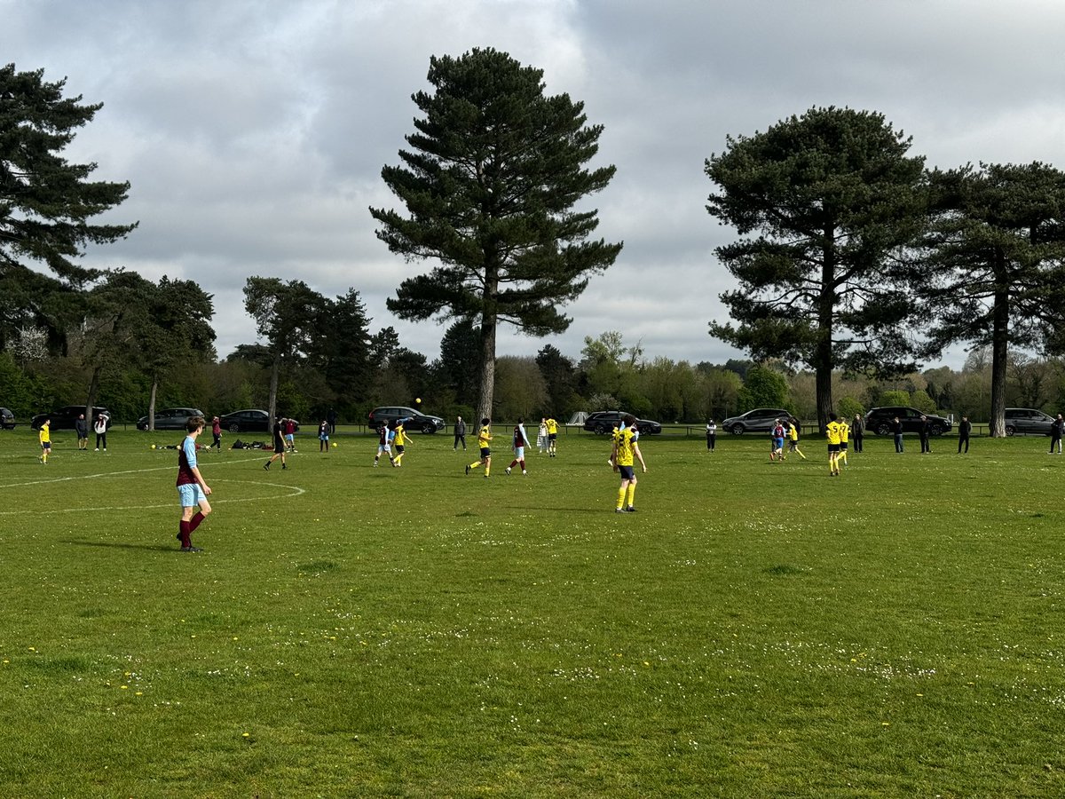 Well done to our boys this morning.

Some encouraging phases of play in possession, overall a good development opportunity and providing our boys with new tactical challenges.
💙🌟💛
