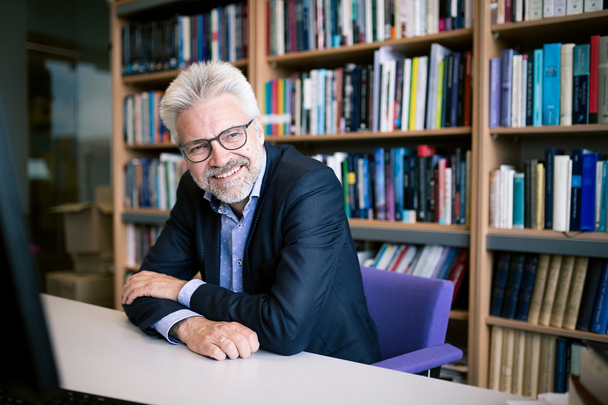 19-4-'24 in Filosofisch Café Dronten: Govert Buijs over ‘Waarom #werken we zo hard? Op weg naar een #economie van de #vreugde’ Hebben wij een economie of heeft de economie ons? Een economie gedijt bij #vertrouwen een moraal en #samenwerking. Meld je aan 👇
dronten.oddfellows.nl/vrijdag-19-apr…