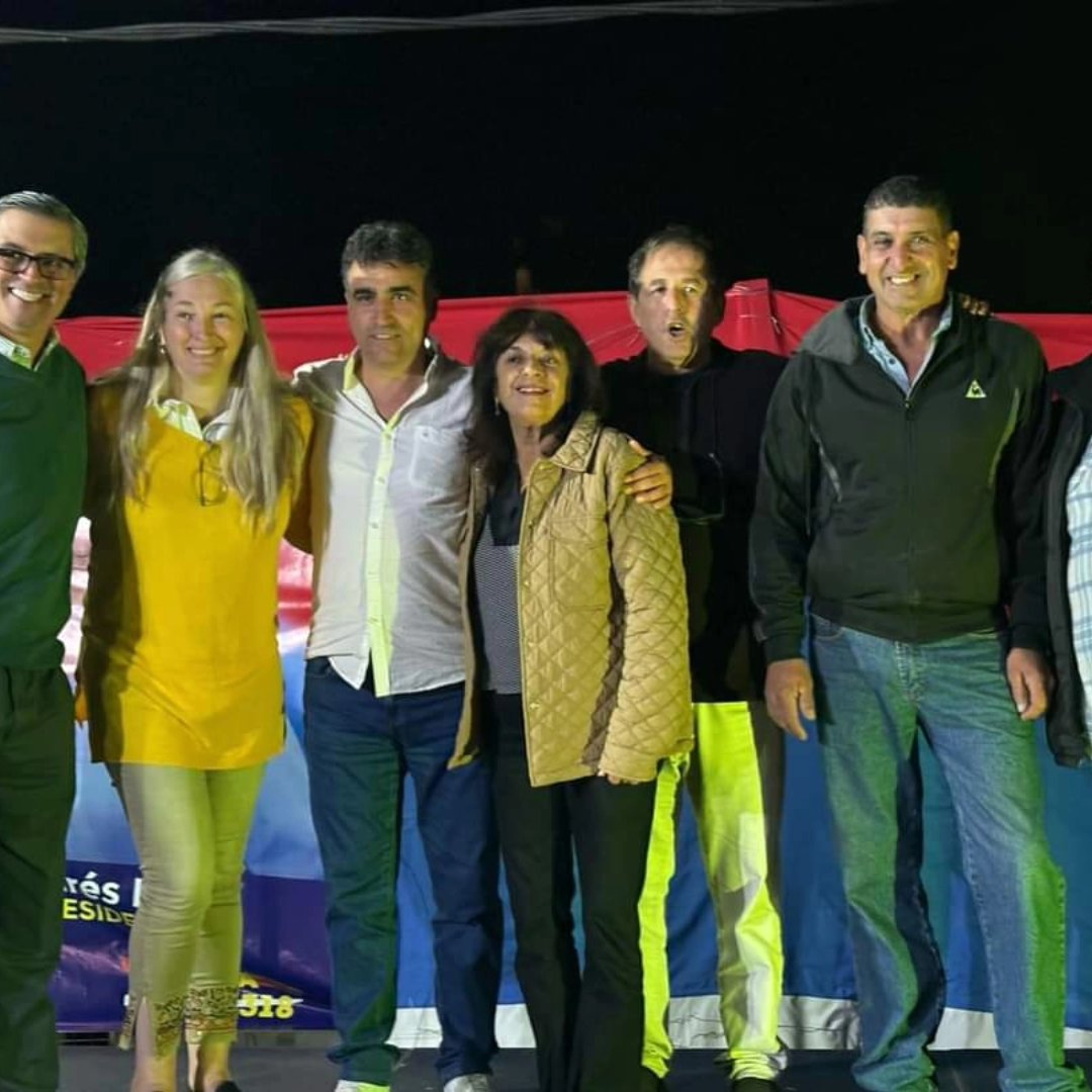 AndresLimaFA's tweet photo. Gracias Maldonado!! Allí también local propio del @ENFAuy 
Es el @Frente_Amplio que no para de crecer y de volver a ser la esperanza para las grandes mayorías. https://t.co/03WaFeiE6R