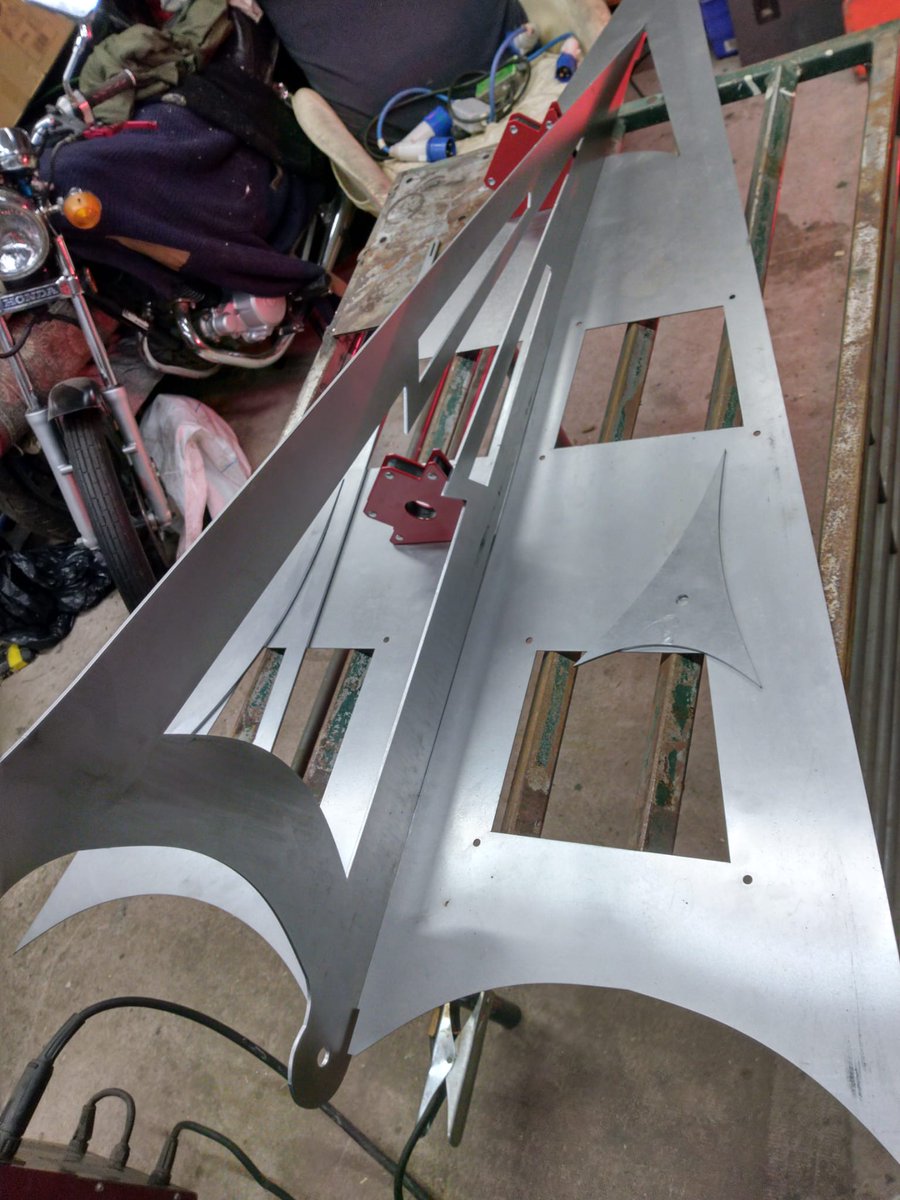 Asylum Art Gallery tweet media