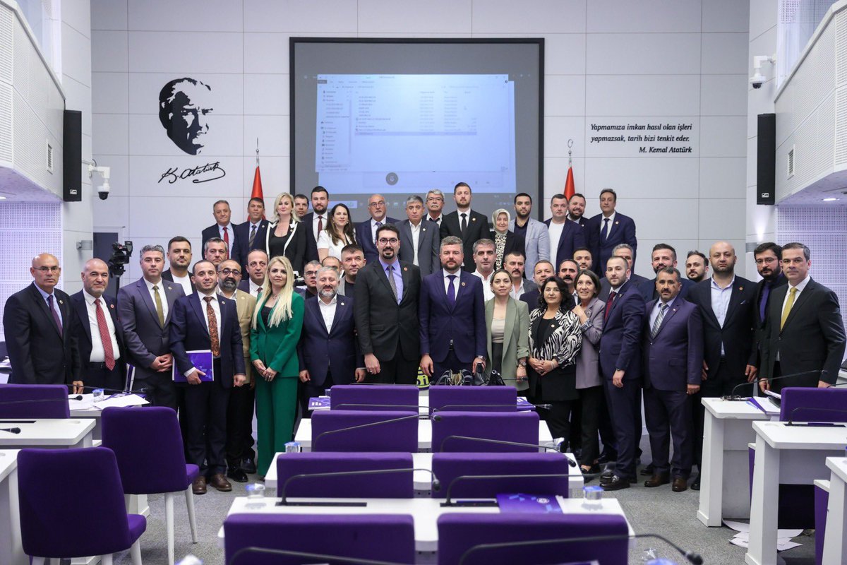 gorkemdumanbuca's tweet photo. İlk meclis toplantımız Buca'mız için hayırlı ve uğurlu olsun.🧿

5 yıl boyunca tüm meclis üyelerimizle birlikte uyum içinde, şeffaf ve katılımcı bir belediyecilik anlayışıyla Buca'mıza hizmet edeceğiz. Her bir Bucalı hemşehrimin mutluluğu için çalışacağız. Yolumuz açık olsun. https://t.co/j4H4ypQUGC