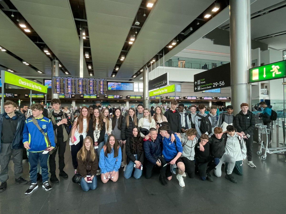 Another milestone for CP Fóla - our first trip abroad! The 2nd year students are heading on an Erasmus trip to Marseille and Paris for 10 days. Wishing them a fantastic trip away.