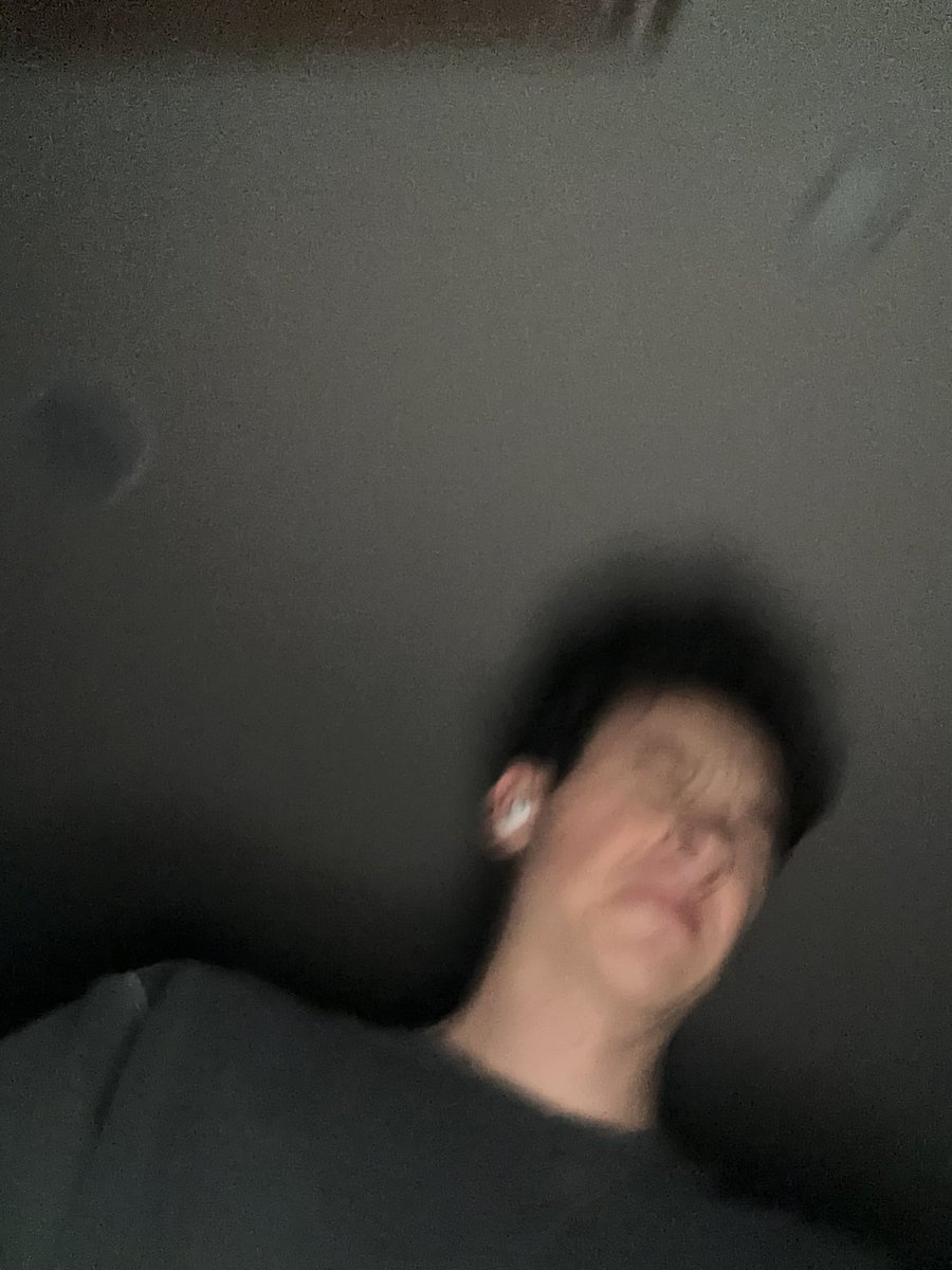 pov: you’re my phone flash banging me while  I’m trying to see where I’m going when my power is out