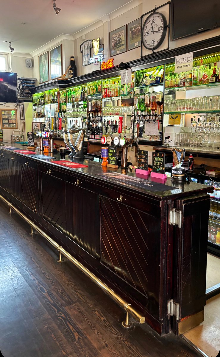LondonPubMap's tweet photo. My next stop is at South London Irish Pub royalty, The Ramble Inn. #londonpubs #southlondon #sw17 #tooting #irishpub #rambleinn https://t.co/rEMUyKmofL