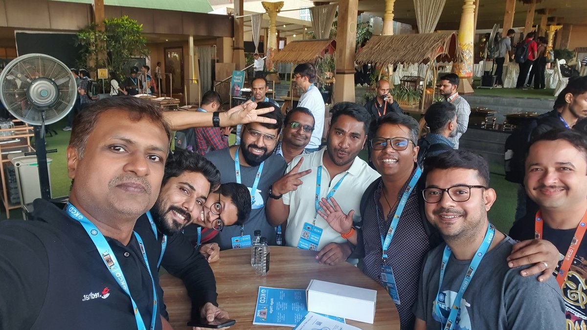 Best part of #cncf events , a chance to meet and greet X colleagues,  current ones and ofcourse future ones

#Cloud #k8s #kcd #kubernetes #kcdpune <a href="/KcdPune/">Kubernetes Community Day Pune</a>