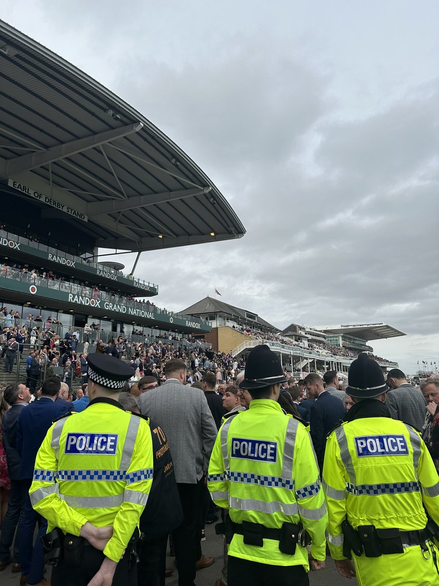 The eyes of the world are on @AintreeRaces for the #GrandNational. Good luck if you've had a flutter! Follow @merseypolice for the latest public safety advice and updates.
