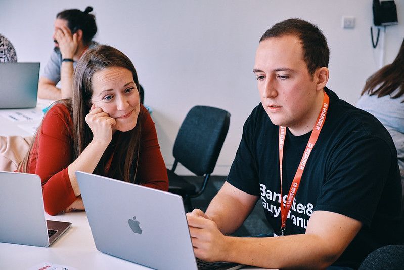 😊 “The atmosphere, open vibe and nature of everyone there was so refreshing.”👩‍💻 Hear from previous Co-op Hackathon participants and be inspired to sign up for this year's event to develop #TechForGood in Manchester on 8-9 May. ➡️ buff.ly/4acvmLA 👍 #coops