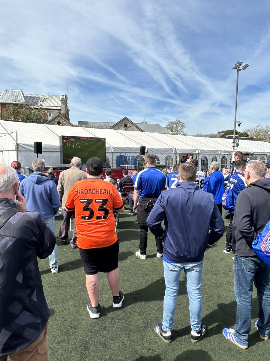 Know thy enemy! Ipswich Town fans have gathered early in the Portman Road fan park to watch Leeds United’s game before their 3pm kick off with Middlesbrough. #MOT #itfc #BBCFootball