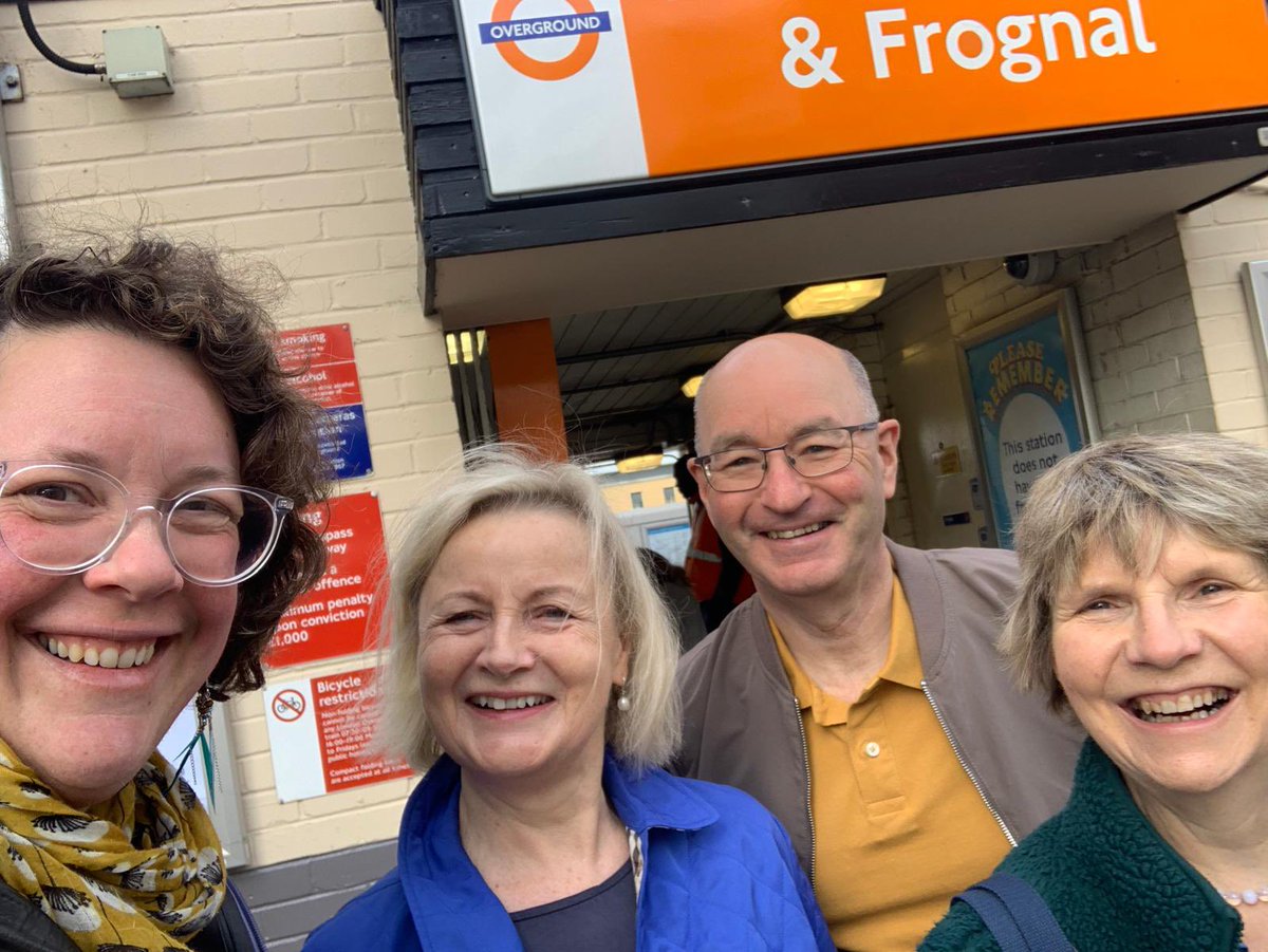 Our Team out in #Frognal again this morning. Lots of support for the @LondonLibDems our by-election candidate @sarahcreates!