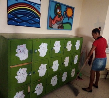 ci_s_esperanza's tweet photo. Cambio de labor en la tarde de ayer garantizando que nuestro centro se mantenga limpio, higiénico y embellecido 
@niurdisreyes@,rosaalvarezfudic, @TLimontaReyes @RaulSamon @CubaMined @VamosJuntos @DmeSantiago2019 @LaPrimeraInfanciaSiImporta,DíazCanel https://t.co/dIRBjRASbo