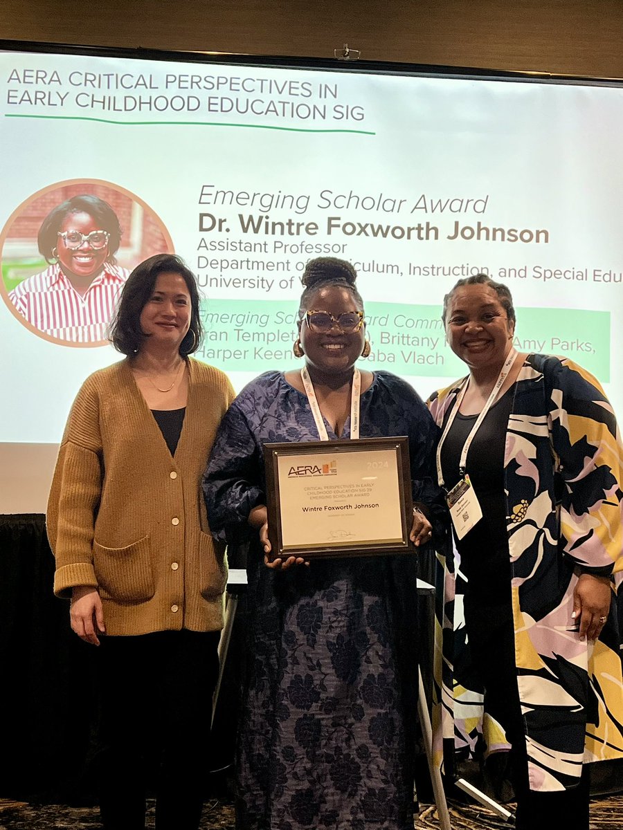 Last night, I had the honor of receiving the Emerging Scholar Award from the Critical Perspectives in Early Childhood Education SIG at #AERA24 @AERA_EdResearch. I am filled with gratitude and joy!