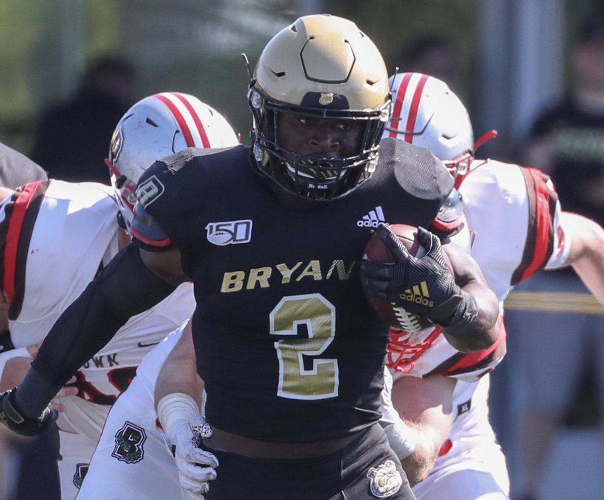 Blessed to receive an offer from Bryant University!! 🤍@CMerrittMT @Coach_McKaig @Rivals @MohrRecruiting @On3Recruits @247Sports @Andrew_Ivins @MichaelTunsil @Coacheugene4 @coachstubbs95 @JerryRecruiting