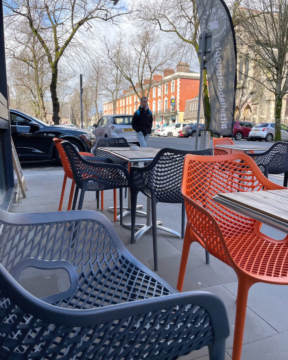 We have plenty of outdoor seating in our lovely bright orange and grey, perfect to grab a breath of fresh air while sipping on a delicious coffee!☕🧡

#coffeeshop #bikelock #socialenterprise #cycling #outdoorseating #cardiff #coffeetime