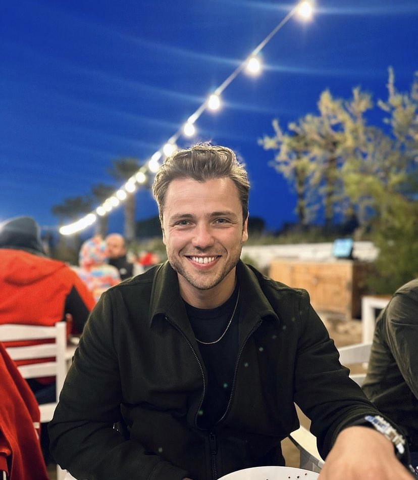 sarı o nasıl mük bir gülüş 🫠

#TolgaSarıtaş