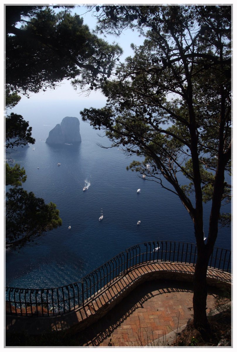 XavierLopezA's tweet photo. Illa de Capri, Itàlia 
#Italia #capri #photograghy #photographer #art #Fotografía  #isla #italy https://t.co/U34dAG0XNN